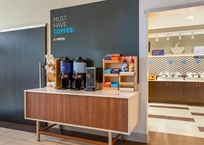 Express & - Dwtn - State Capitol By Ihg 3*