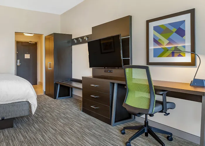 Hotel Express & - Dwtn - State Capitol By Ihg 3*