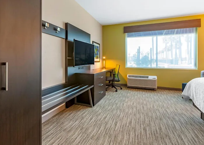 Express & - Dwtn - State Capitol By Ihg Hotel 3*