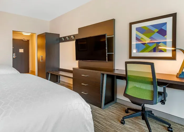 Express & - Dwtn - State Capitol By Ihg 3*