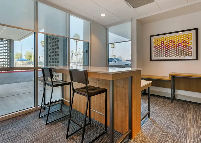 Express & - Dwtn - State Capitol By Ihg Hotel 3*